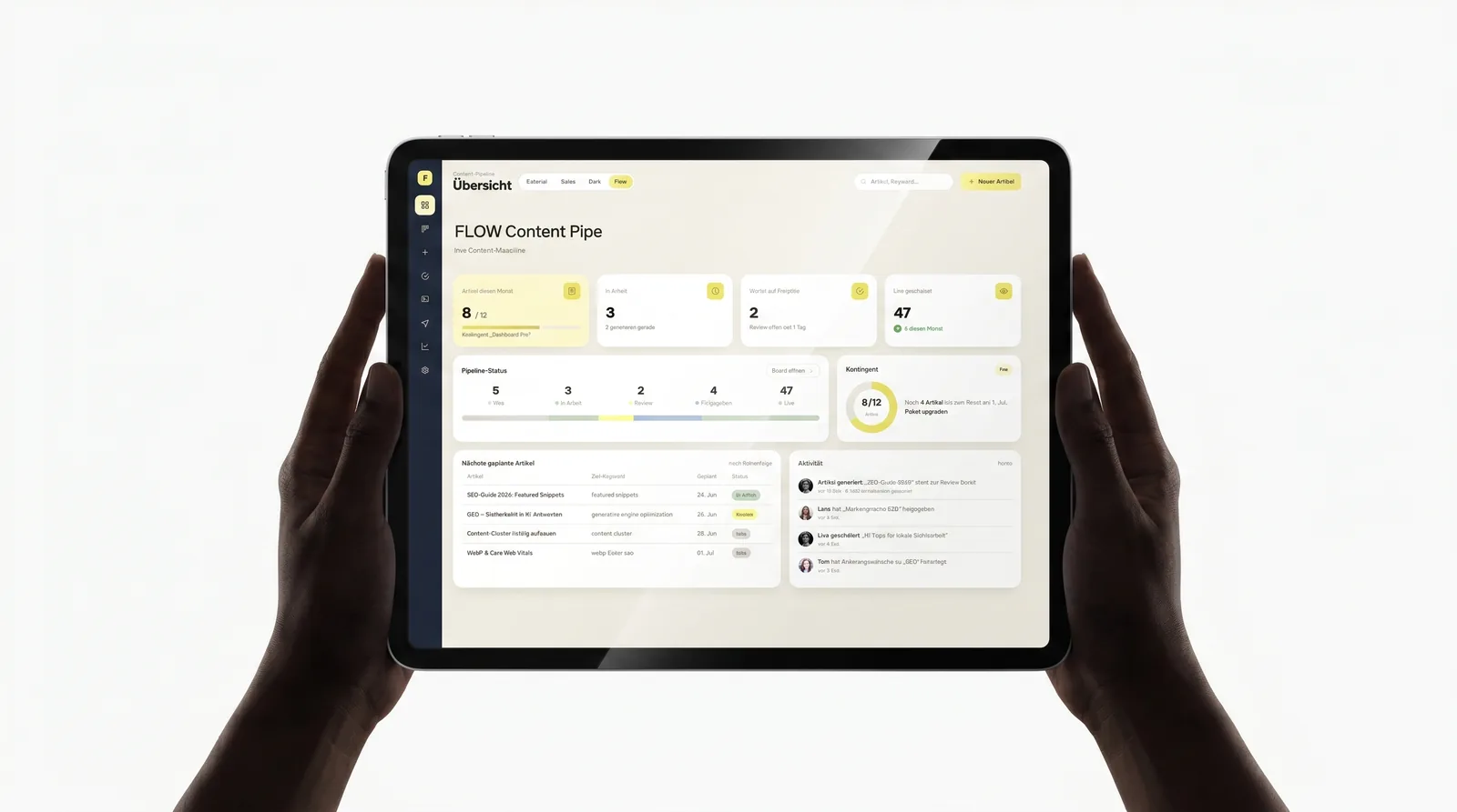 FLOW Content KI-Redaktionssystem auf einem Tablet